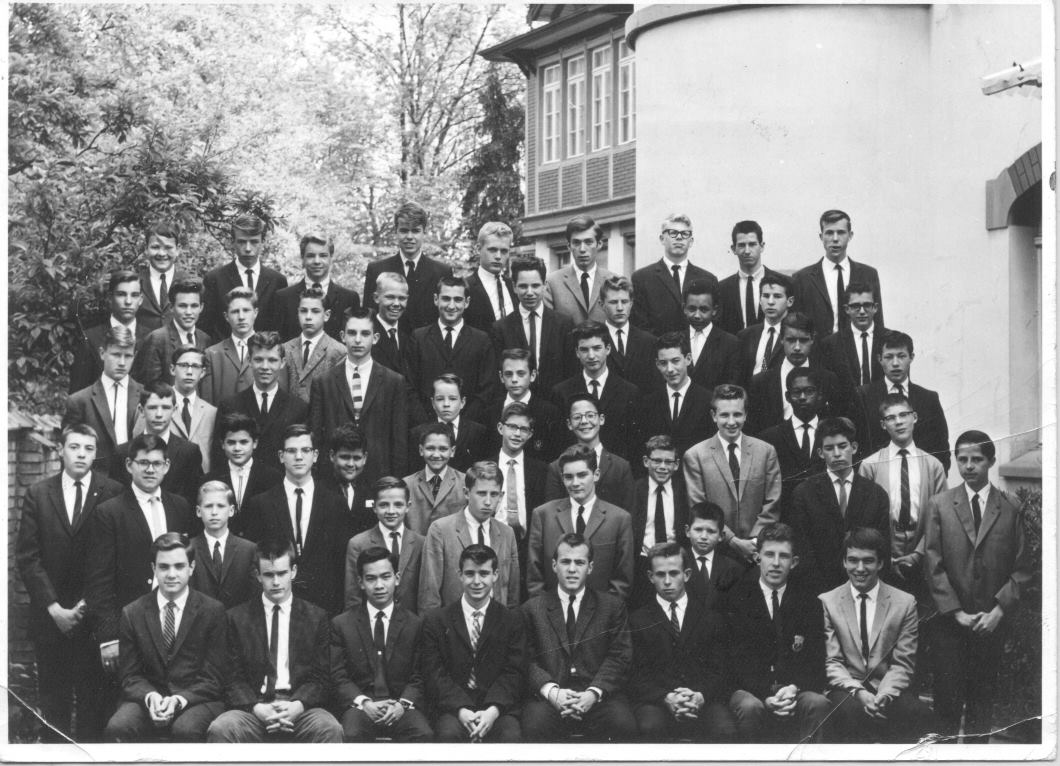  PHOTO Student Group PHOTO at  La Villa Saint-Jean  late 60s