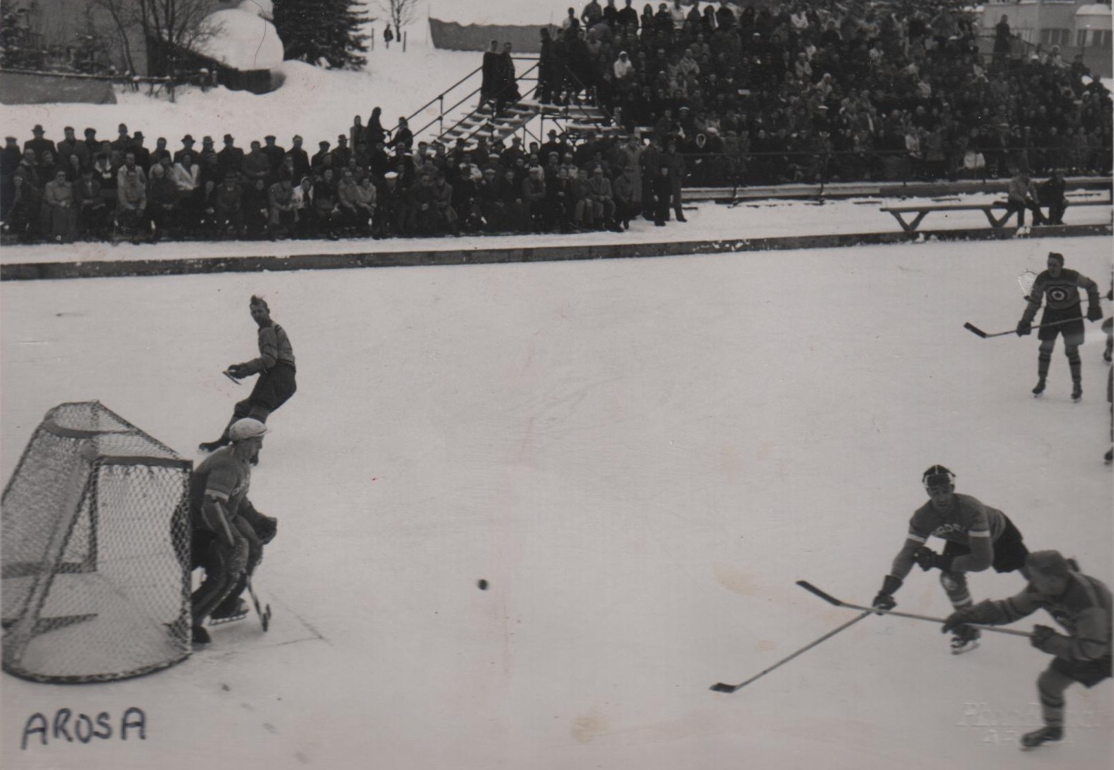 Photo 4: RCAF Flyers vs  EHC Arosa   at Arosa, Graubunden, Switzerland