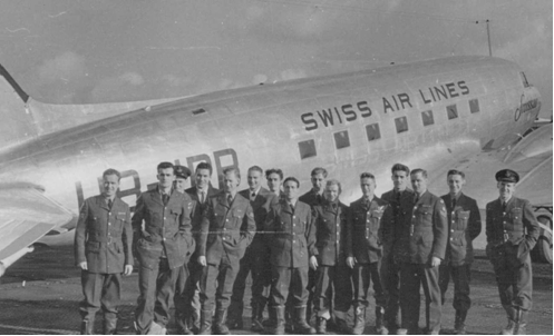 Photo: RCAF Flyers Board Swiss Air Lines