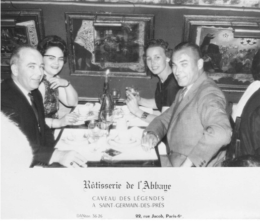 NewsPhoto:Brooks and Christies dine out in Paris