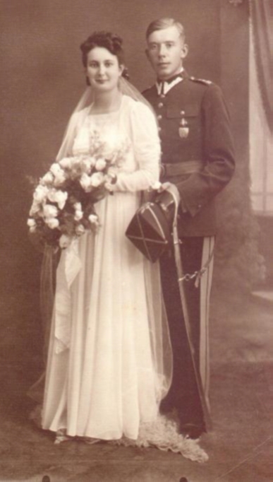 Photo: Barabra Stormke and Julian Krzewicki in Gorlice on their wedding day of August 5 1939 