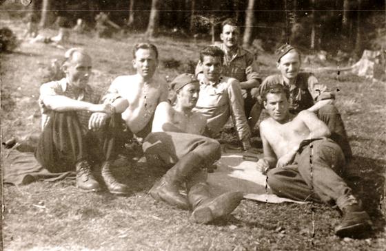 Photo of Commander's Briefing Tymbark Area 1944