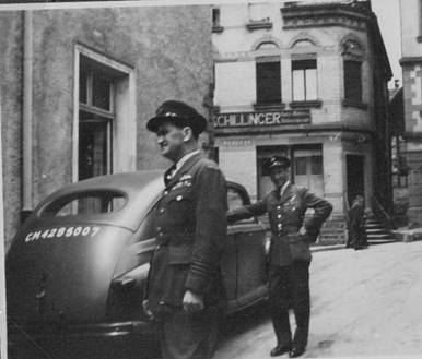 Photo Copenhagen 1946: W/C Angus McLean and Hubert Brooks