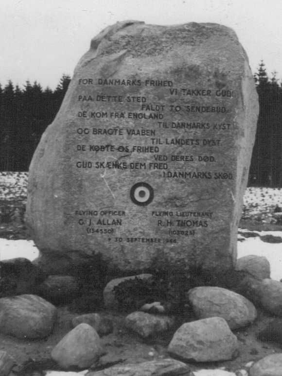 PHOTO RAF Grave Site 1 in Denmark