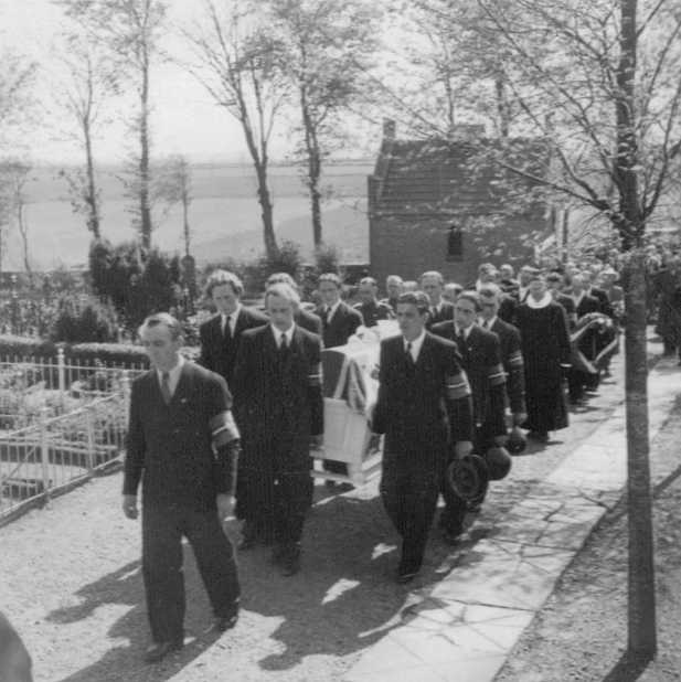 Photo 4 of Funeral of RAF Airman A.H. Hall