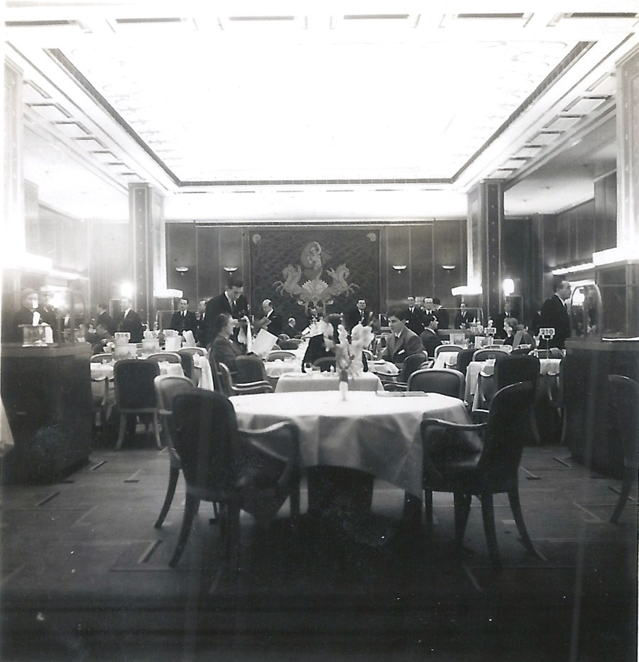 Photo: 1st Class Dining Room Aboard The Queen Elizabeth  January 1948