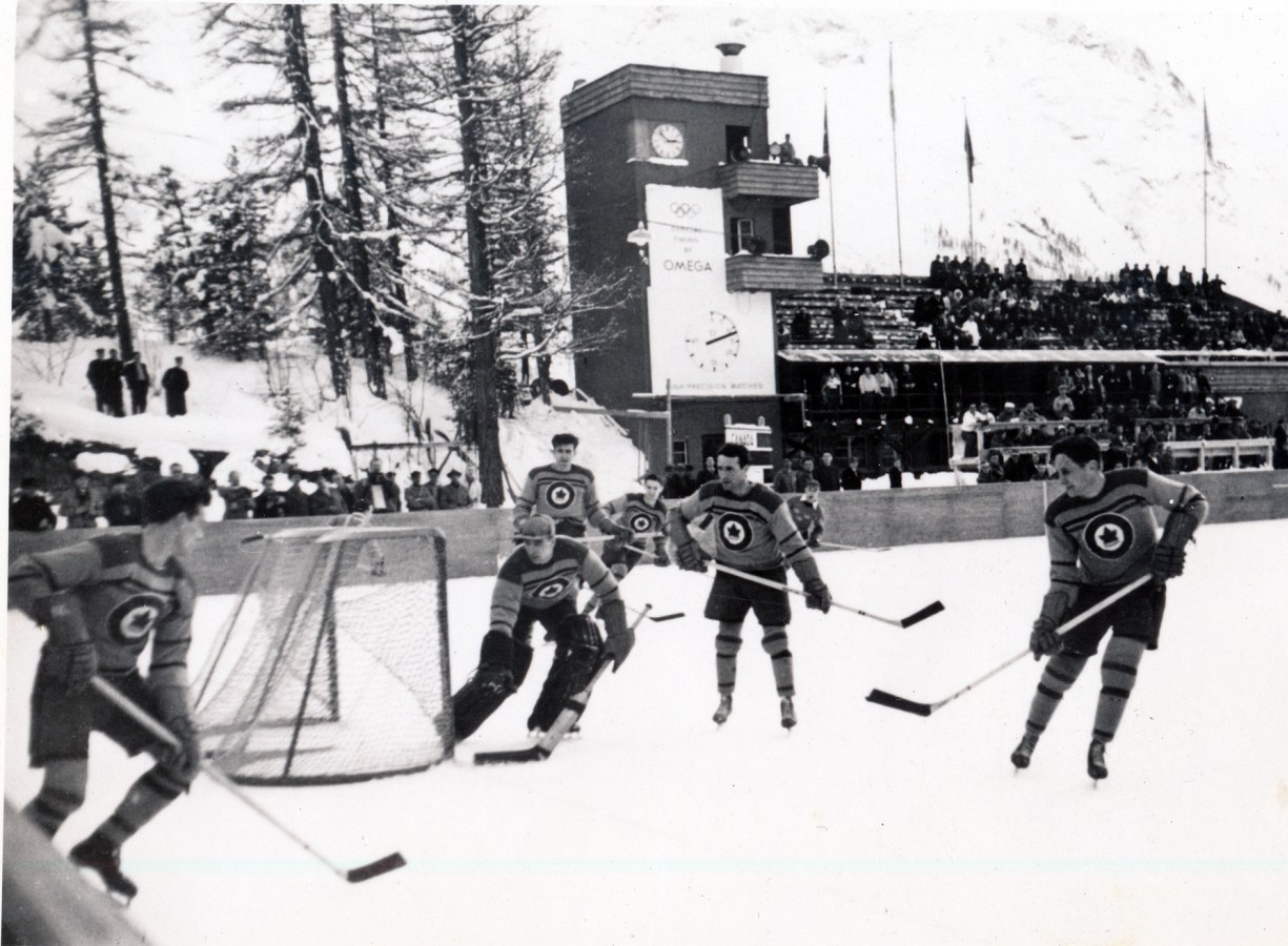 Photo: RCAF Flyer Olympic Game vs Sweden 2