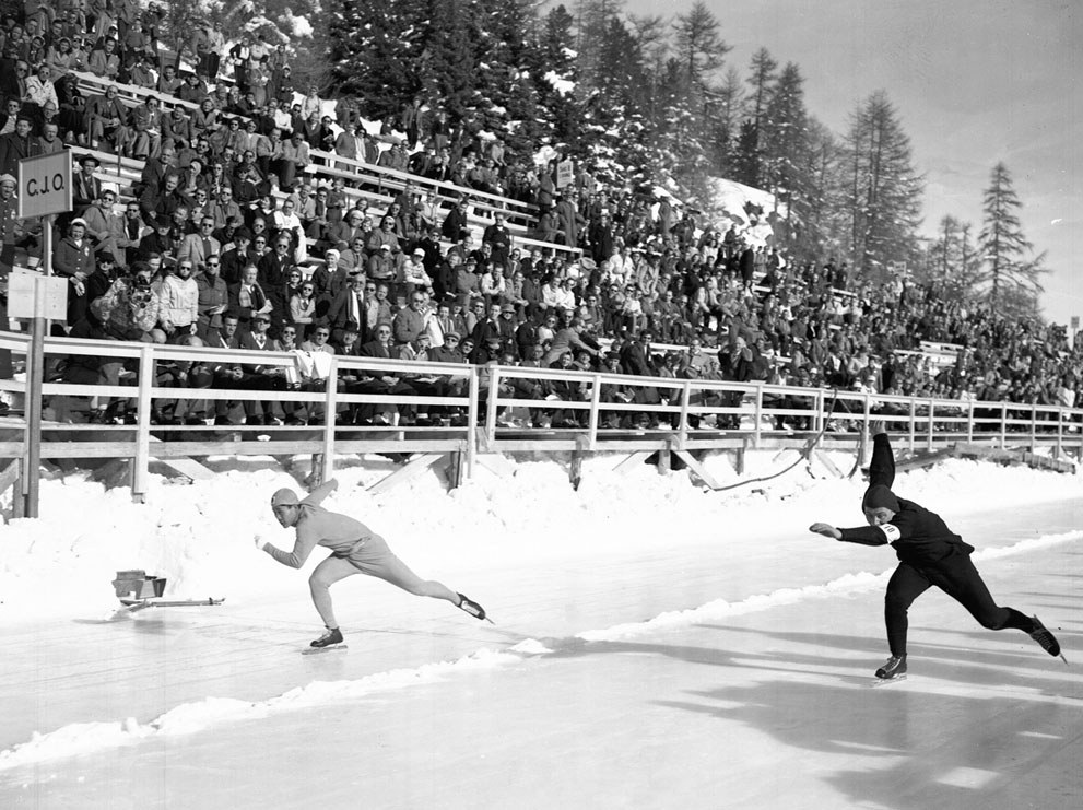Photo:Hijo Chang Lee of Korea and A. Huiskes of Holland compete in the 500 meter Olympic speedskating at St Moritz Switzerland, on January 31, 1948